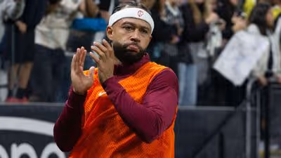 Exemplo para o Corinthians? Como Flamengo e Palmeiras saíram do buraco liberando estrelas em crise como agora no caso Memphis Depay