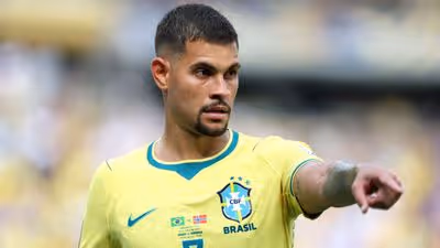 Bastidores: o que ainda falta para Bruno Guimarães trocar o Arsenal pelo Newcastle?