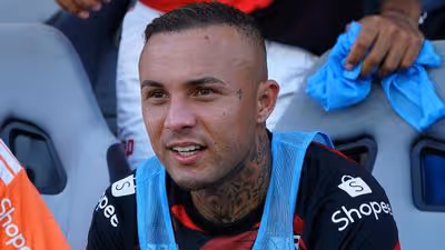 Grêmio e clube russo disputam Everton Cebolinha, do Flamengo, na reta final do mercado