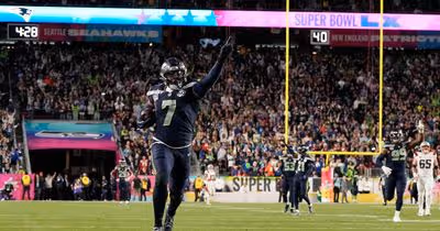 Super Bowl LX: Seahawks dão aula de defesa, engolem os Patriots e são campeões da NFL