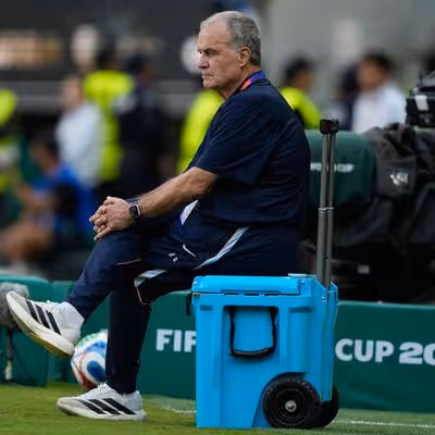 Bronca no Flamengo e Muslera com febre: Bielsa fala em provável adeus ao Uruguai após vexame na Copa