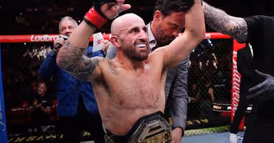 UFC 325: Volkanovski vence Diego Lopes, mantém cinturão dos penas e iguala recorde de José Aldo