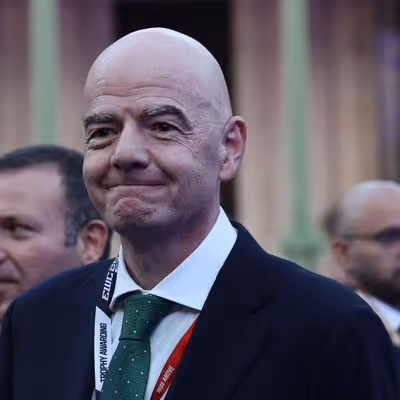 Uefa desiste de boicote após receber garantia de que Fifa não venderá ações da Copa