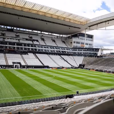 O que aconteceu com o gramado da Neo Química Arena? Entenda os problemas no campo