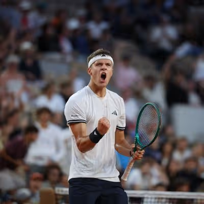 Torcedor dos Warriors e fã de Curry: conheça Jakub Mensik, rival de João Fonseca em Roland Garros
