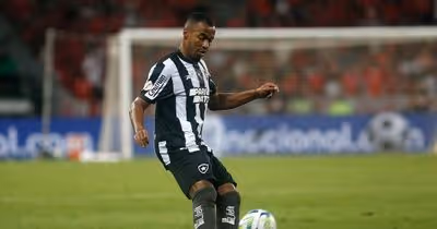O que falta para o Palmeiras fechar a contratação de Marlon Freitas, do Botafogo?