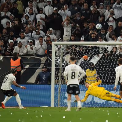 Memphis tem aproveitamento de apenas 40% em pênaltis no Corinthians