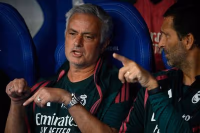 Mourinho dá recado à torcida do Real e minimiza perda de Rodri para o Barça: ‘Não preciso dele’