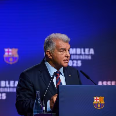 Laporta revela arritmia, passa por procedimento e adia viagem para pré-temporada do Barcelona