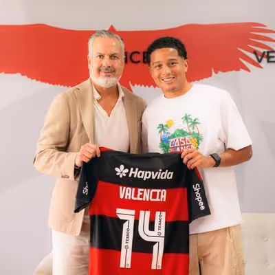 Flamengo anuncia a contratação do atacante equatoriano Anthony Valencia