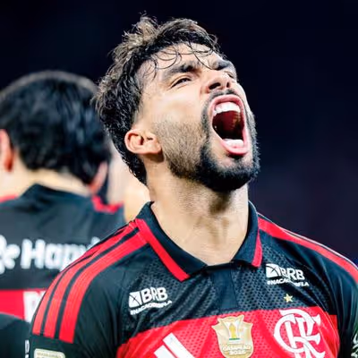 Flamengo gastou R$ 260 milhões a mais do que o Palmeiras para montar elenco atual