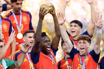 Nico Williams dedica título mundial da Espanha a Neymar: ‘É meu ídolo, espero que tenha visto’