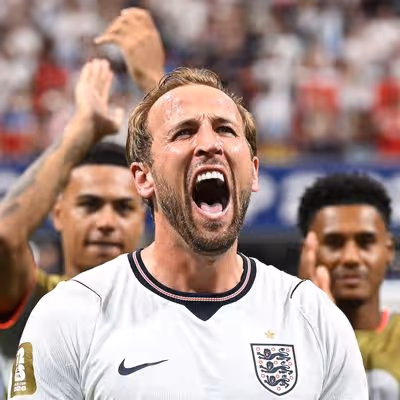 ‘Kane é forte, mas não é rápido e um pouco técnico’, avalia Müller sobre artilheiro da Inglaterra