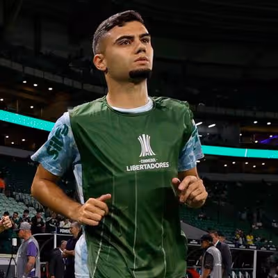 Andreas Pereira recebe um jogo a mais de suspensão e desfalca Palmeiras contra a LDU