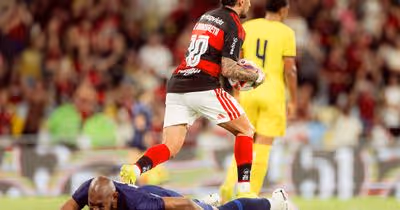Flamengo é vaiado em vitória sobre Madureira e se aproxima da final do Carioca