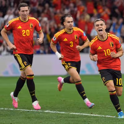 Bélgica enfim joga bom futebol, goleia Nova Zelândia e fica em 1o lugar no Grupo G da Copa