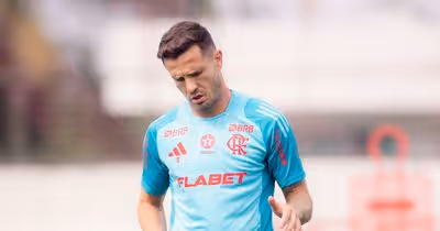 ‘Flamengo é maior do que o Real Madrid’, diz Saúl ao comentar títulos, torcida e adaptação ao Brasil