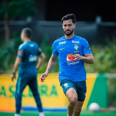 Martinelli celebra primeira convocação e revela conversa com Thiago Silva: ‘Sonho realizado’