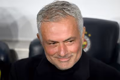 Mourinho se antecipa e pede cinco reforços para o Real Madrid, diz jornal