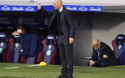 Zidane acerta para ser o novo técnico da França após a Copa do Mundo