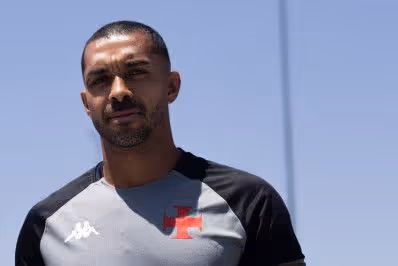 Lateral do Vasco, Paulo Henrique entra na mira de clube da Arábia Saudita