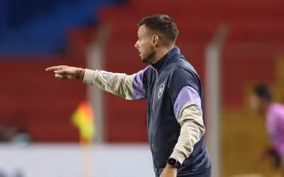 Anselmi valoriza postura do Botafogo na altitude e lamenta chances perdidas: 'Não é fácil jogar aqui'