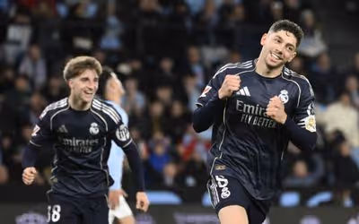 Real Madrid marca nos acréscimos, vence Celta e segue na caça ao Barcelona