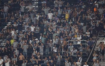 Ceni vê Botafogo x Bahia praticamente em campo neutro: 'Pouco público'