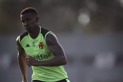 Reforço, Thiago Mendes pode ser relacionado pela primeira vez no Vasco