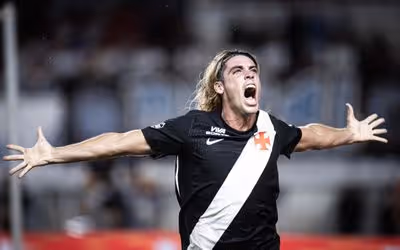 Spinelli aproveita chance como titular no Vasco e ganha elogios de Renato