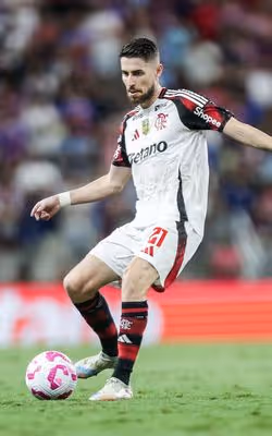 Jorginho vê adversários jogarem 'o melhor do ano' contra o Flamengo