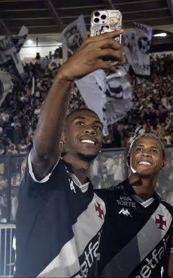 Artilheiro do Vasco, Rayan minimiza interesse de clubes europeus