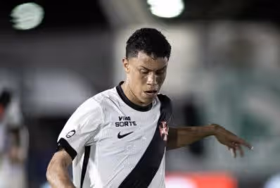Vasco planeja manter jogadores cedidos por empréstimo