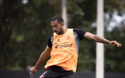 Interesse por Paulo Henrique aumenta, e Vasco aguarda propostas