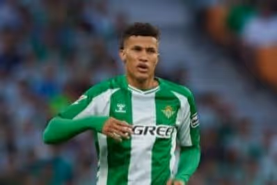 Betis pede garantias financeiras para negociar colombiano com o Vasco