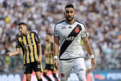 Vasco dá entrada na CBF para rescindir contrato de Payet