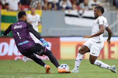 Botafogo aceita propostas por atacante, que decidirá sobre saída