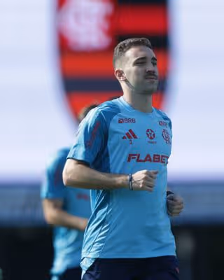 Léo Ortiz relembra oferta do futebol alemão e explica 'fico' no Flamengo: 'Grandes títulos'
