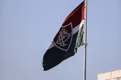 Fluminense acerta saída de zagueiro para clube de Portugal