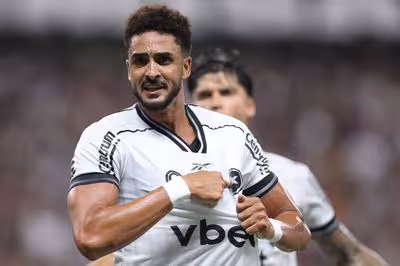 Chris Ramos encerra jejum de centroavantes e acirra disputa no ataque do Botafogo
