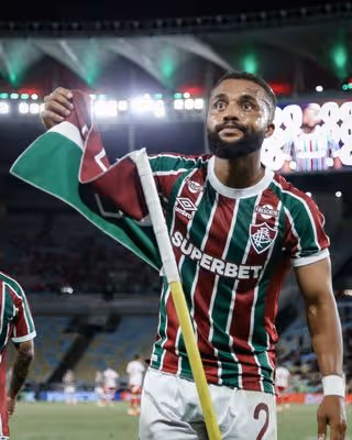 Samuel Xavier comemora gol e atuação do Fluminense na vitória sobre o Inter