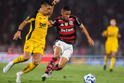 Samuel Lino abre o jogo sobre momento no Flamengo: 'É um processo'