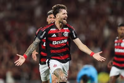 Léo Pereira destaca entrosamento com Ortiz e projeta duelo contra ataque do Palmeiras