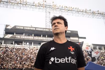 Ex-Fluminense e Vasco, Diniz se aproxima de acerto com o Corinthians