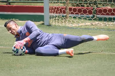 Fluminense não vê contratação de goleiro como prioridade para 2026