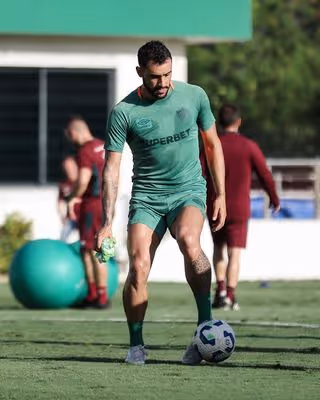 Sem Thiago Silva, Fluminense deverá buscar mais reforços para a zaga