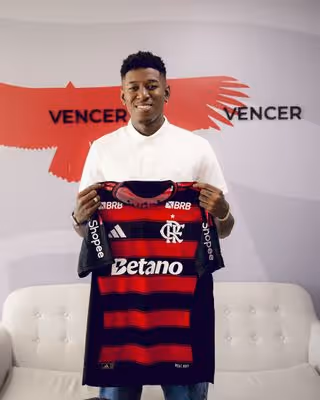 Reforço para 2026, Vitão é regularizado e já pode estrear pelo Flamengo