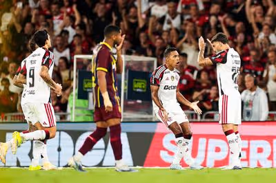 Com show de Paquetá e Pedro, Flamengo atropela o Madureira e vai à final do Carioca