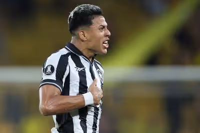 Matheus Martins elogia a atuação do Botafogo em empate: 'Mereceu a vitória'