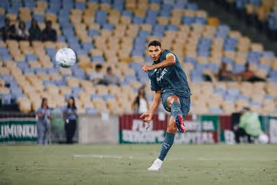Freytes e Thiago Silva preocupam o Fluminense para a Copa do Brasil